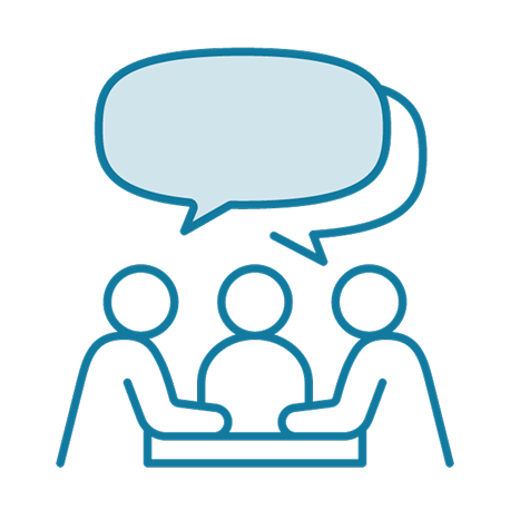 対話する人物の吹き出しとグループのシルエットでコミュニケーション力・傾聴力を表すアイコン